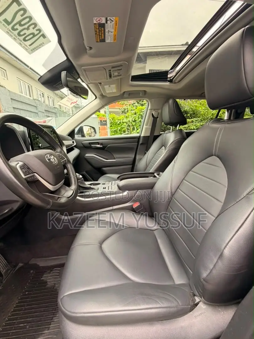 Toyota Highlander XLE 2022 Teal
