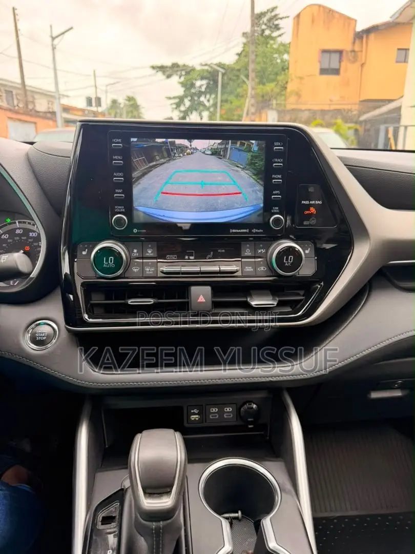 Toyota Highlander XLE 2022 Teal