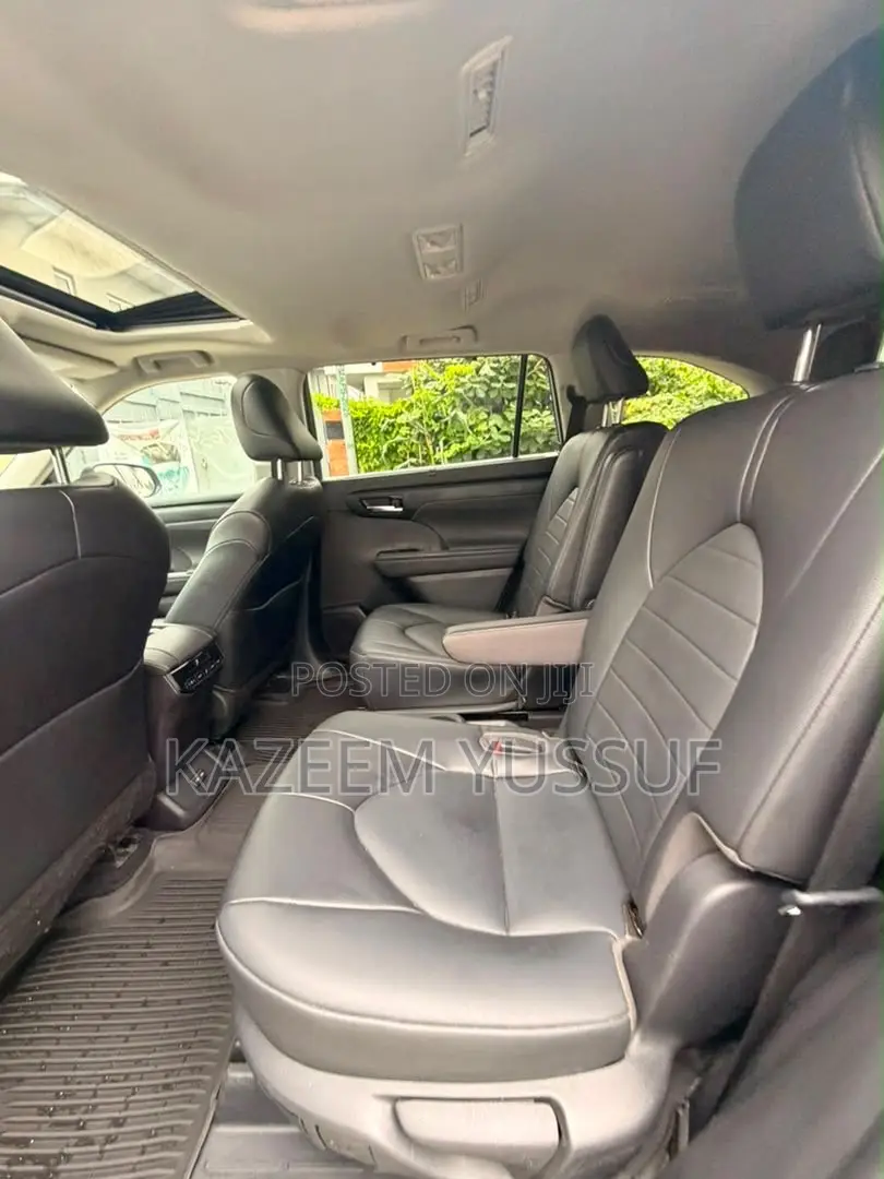 Toyota Highlander XLE 2022 Teal
