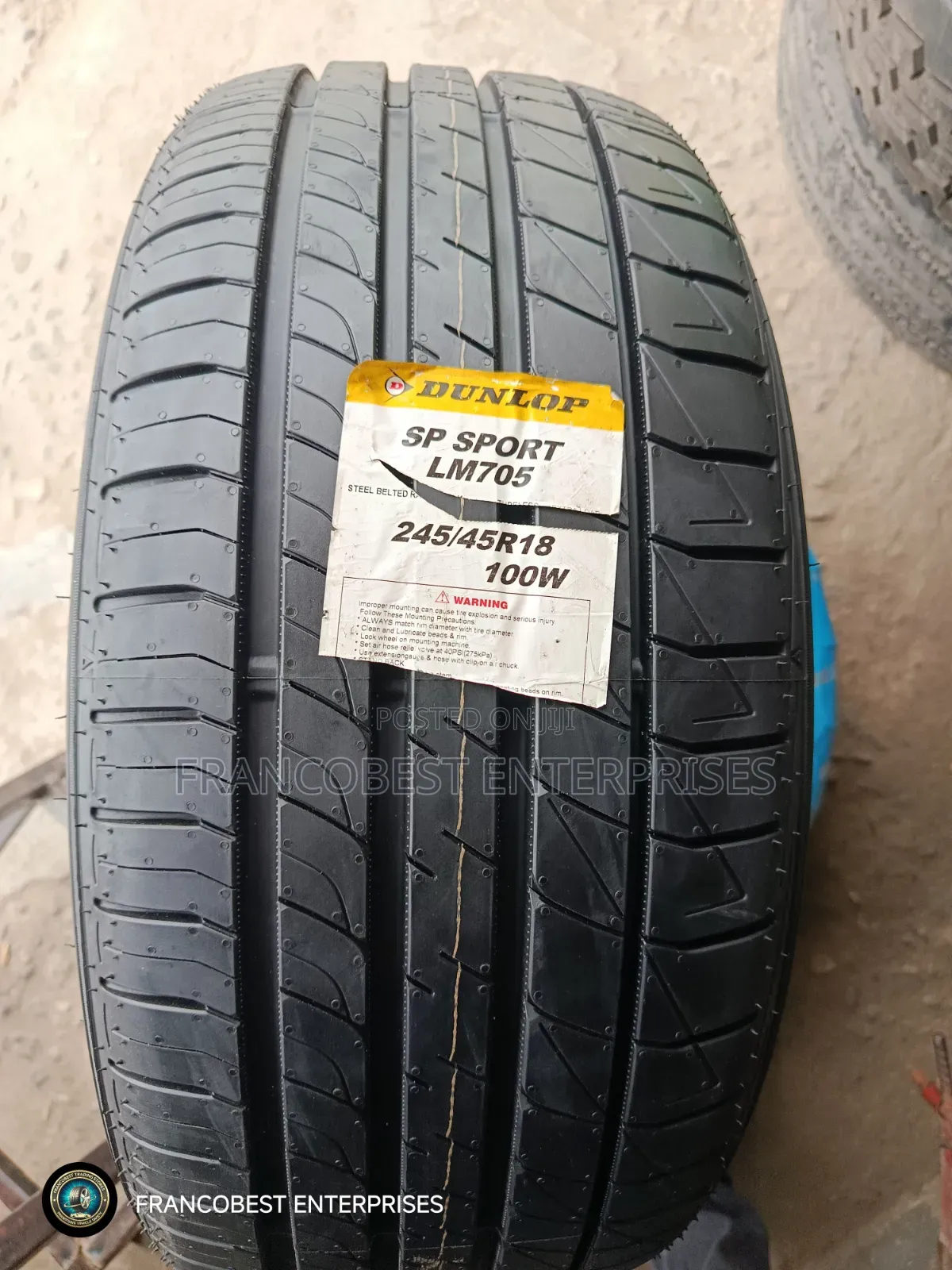 245/45r18 Dunlop Tyre