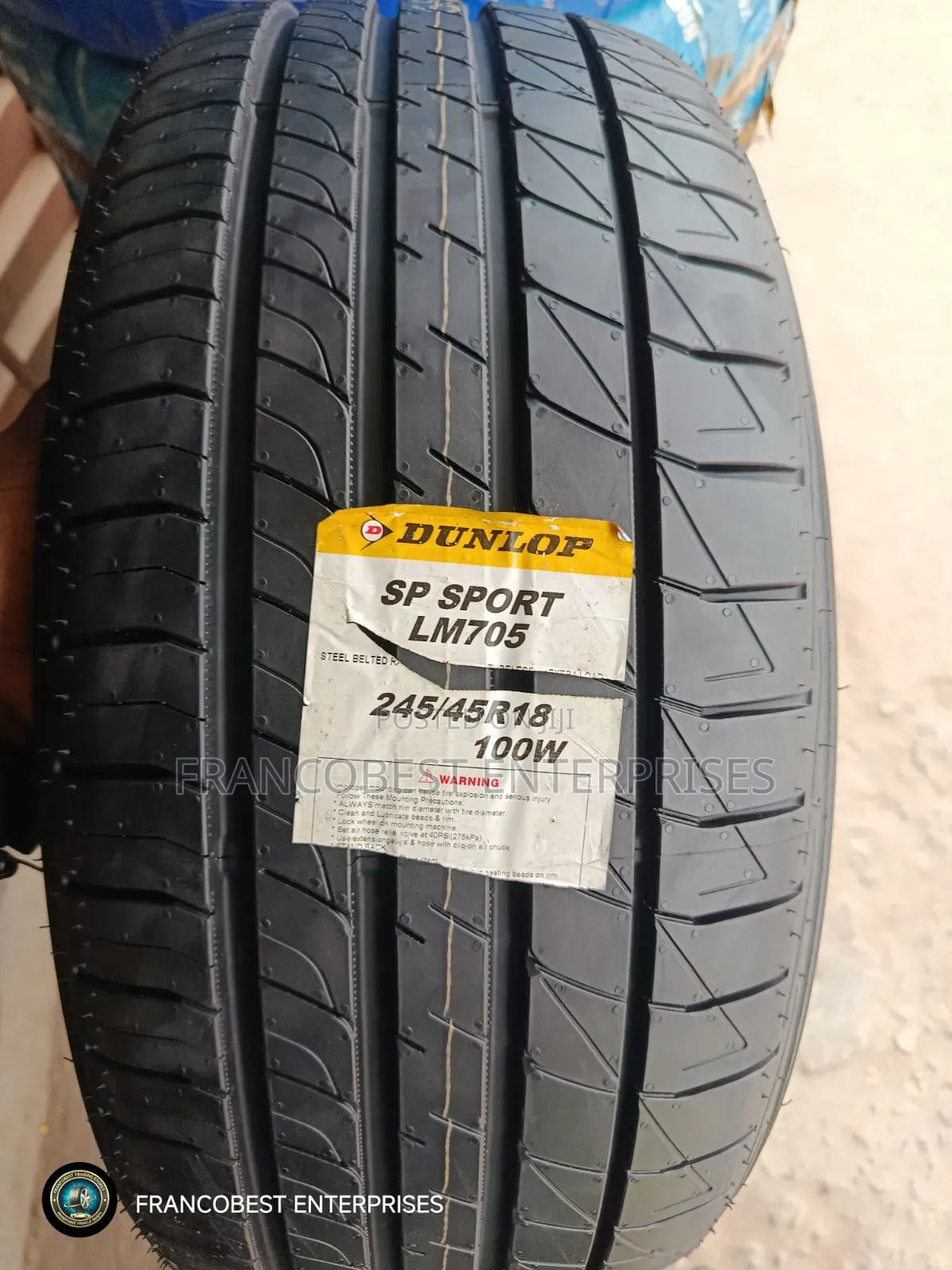 245/45r18 Dunlop Tyre