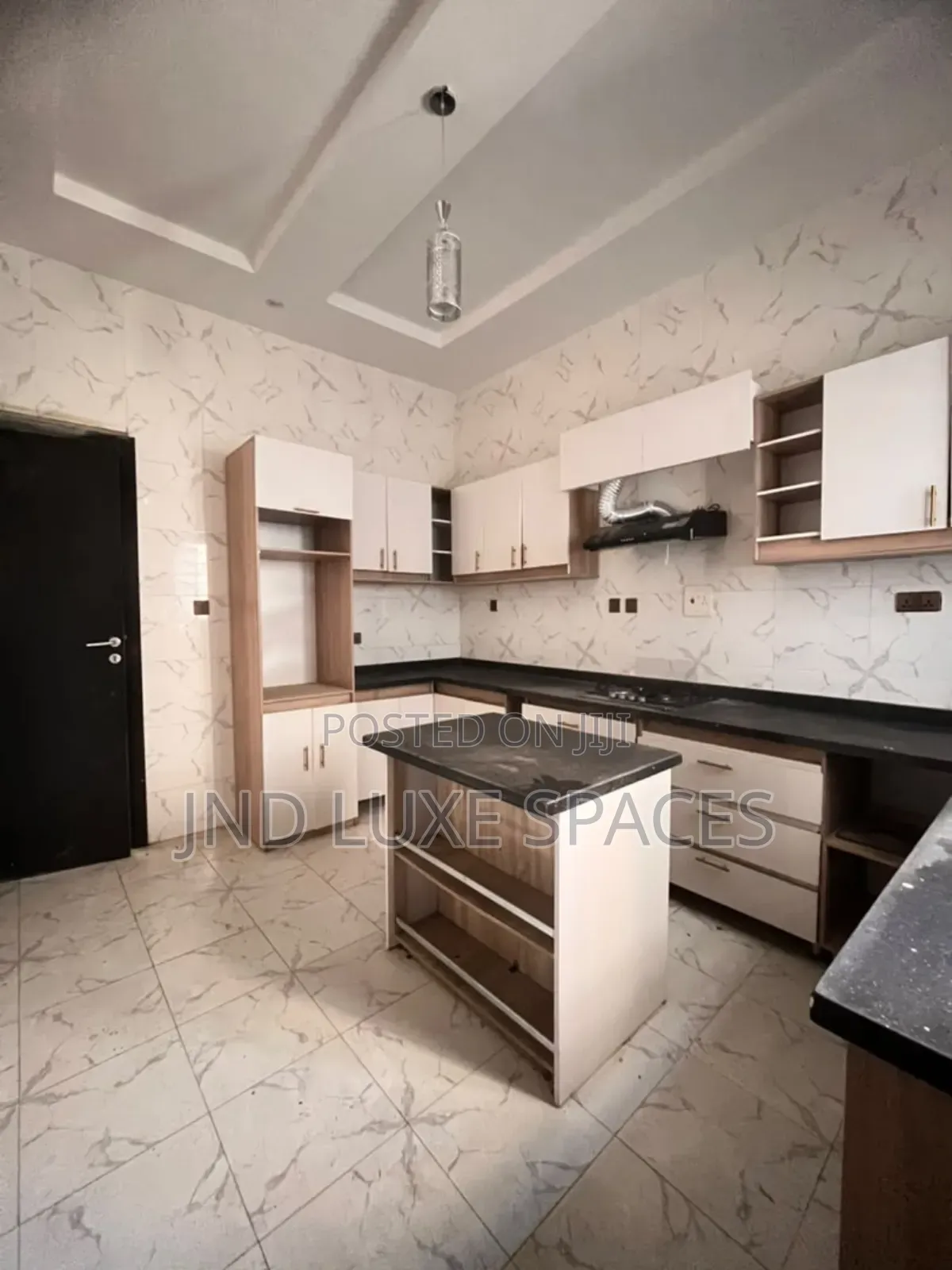 4bdrm Townhouse / Terrace in Lekki Expressway for rent