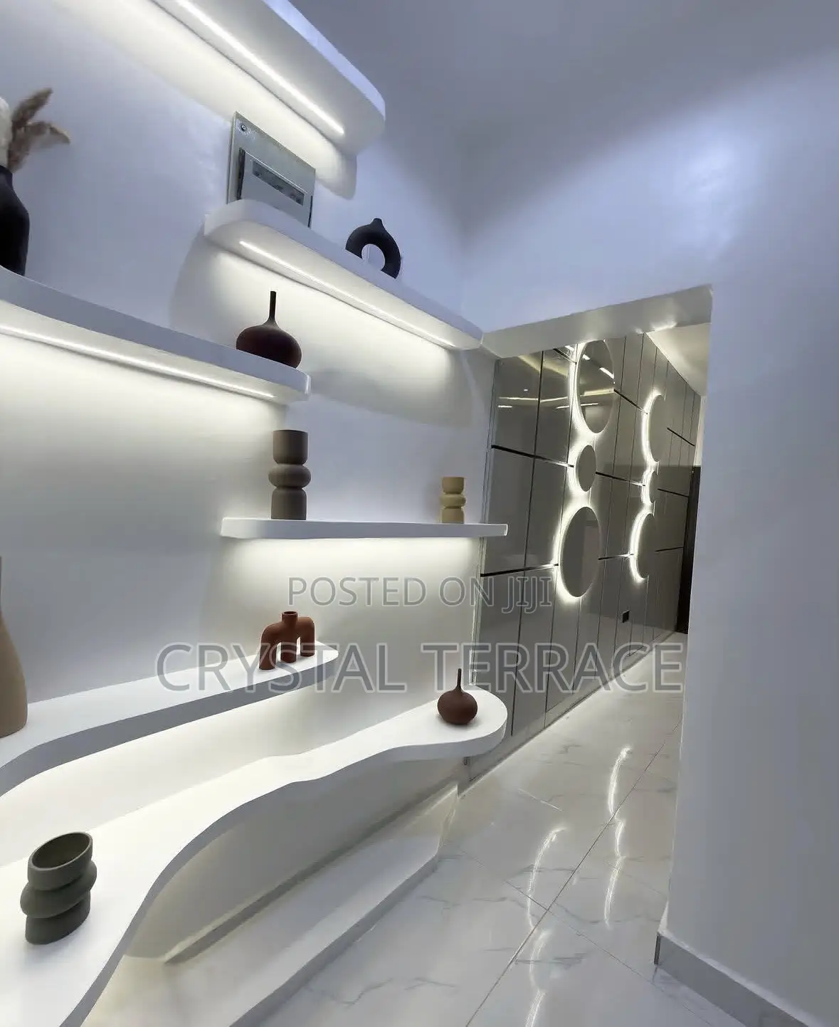 Luxurious 2 Bedroom Apartment Shortlet in Lekki