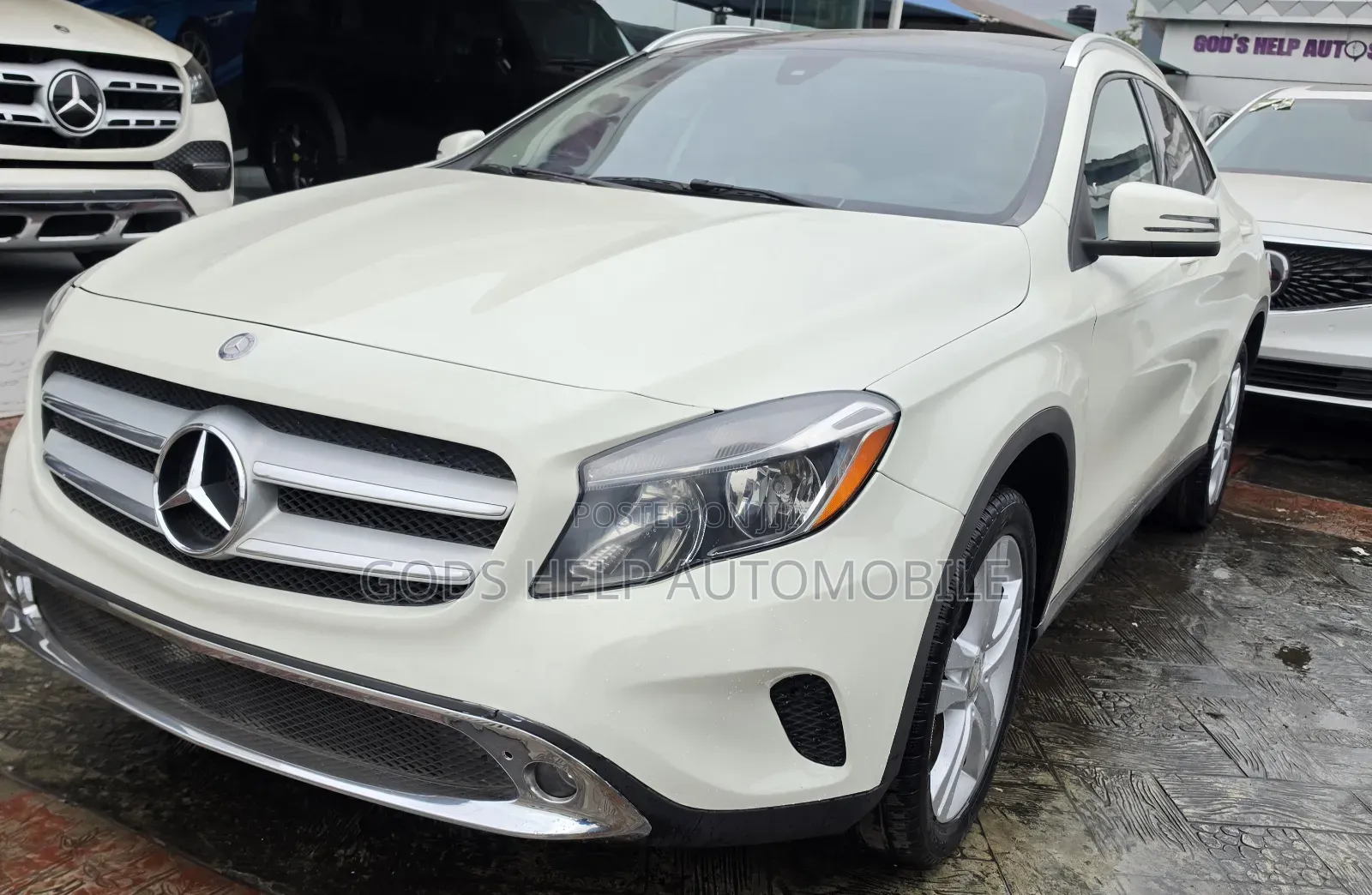 Mercedes-Benz GLA 250 2015 White