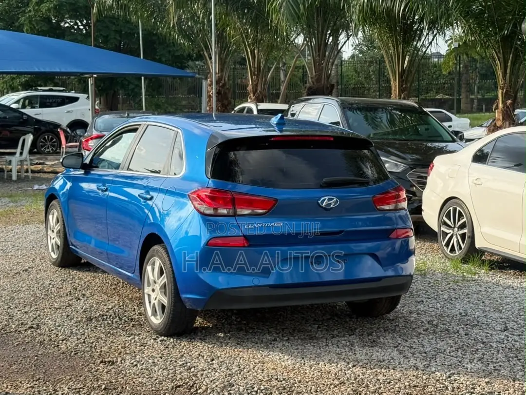 Hyundai Elantra ECO Sedan FWD (1.4L 4cyl 7A) 2017 Blue