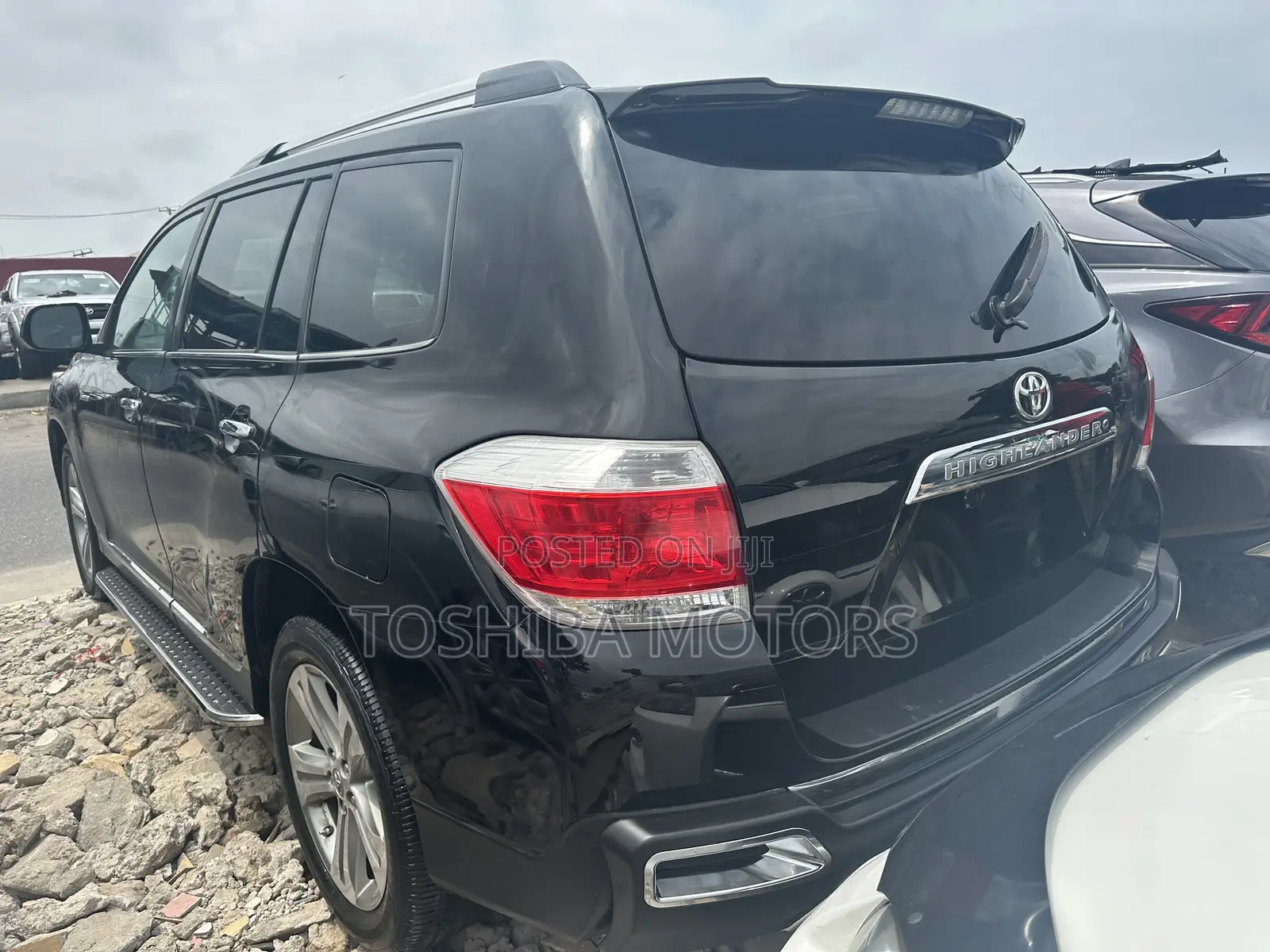 Toyota Highlander Limited 3.5l 4WD 2013 Black