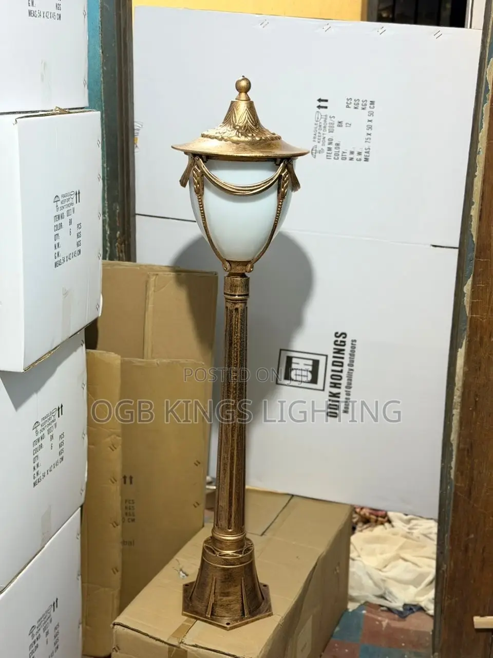 Outdoor Waterproof Courtyard Lights, Garden Lights, Villa Lawn Lanps,