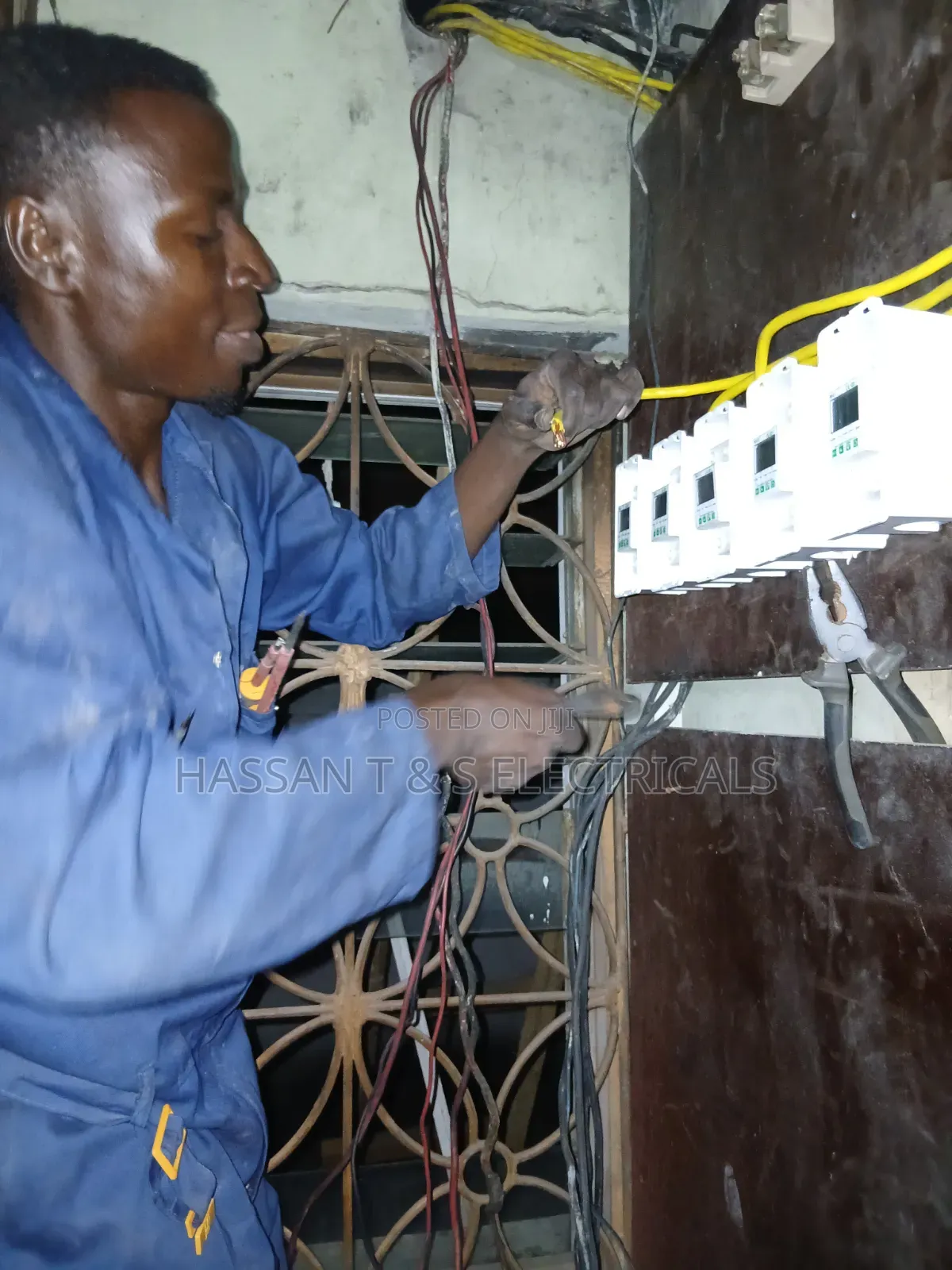Professional Electrician | CCTV Installation | Solar Installation
