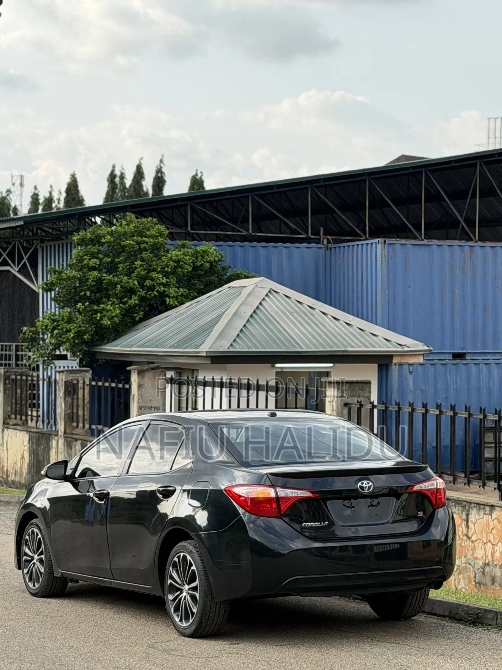 Toyota Corolla 2016 Black