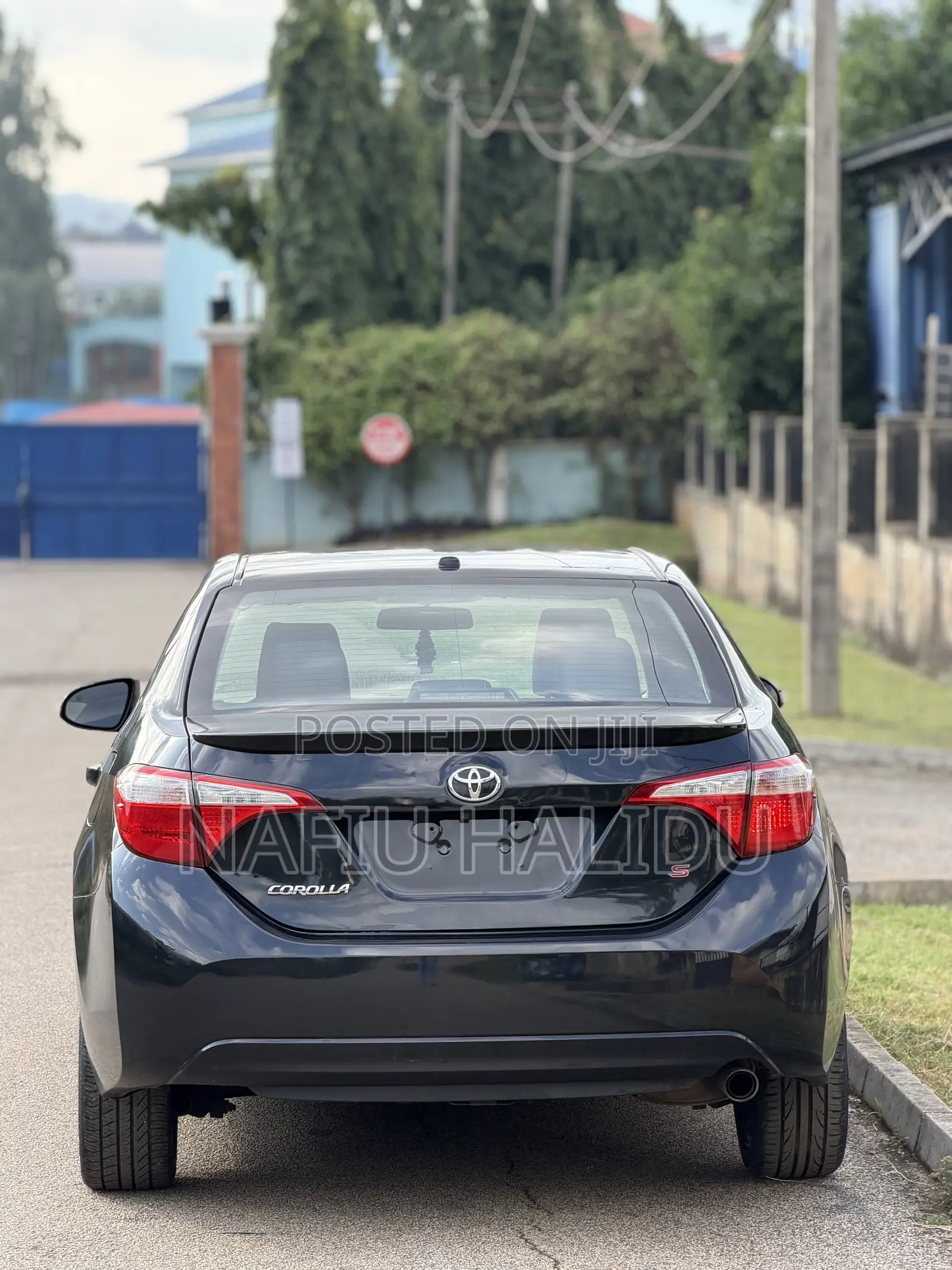 Toyota Corolla 2016 Black
