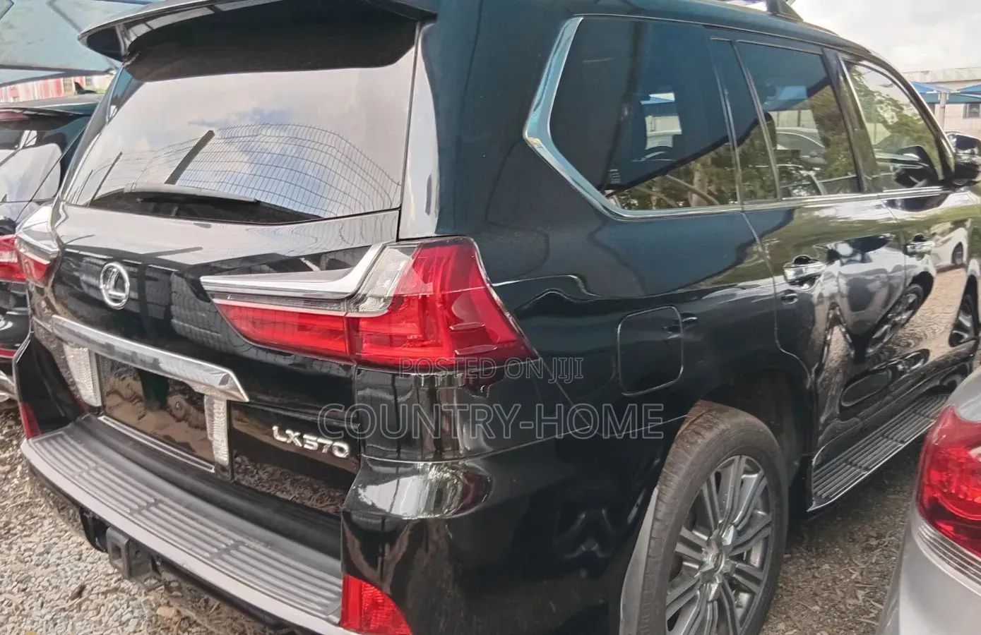 Lexus LX 570 (5 seats) AWD 2017 Matt Black
