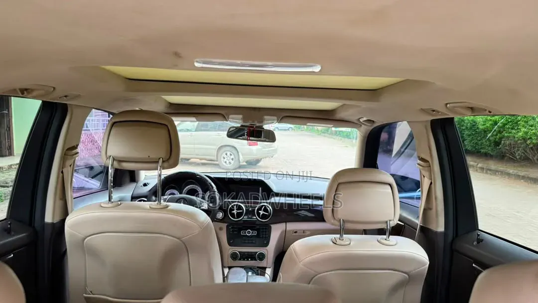 Mercedes-Benz GLK-Class 2015 Brown