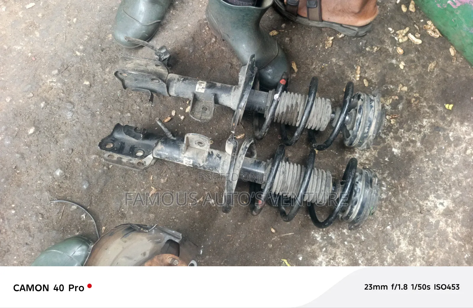 Shock Absorber Nissan Juke 2015