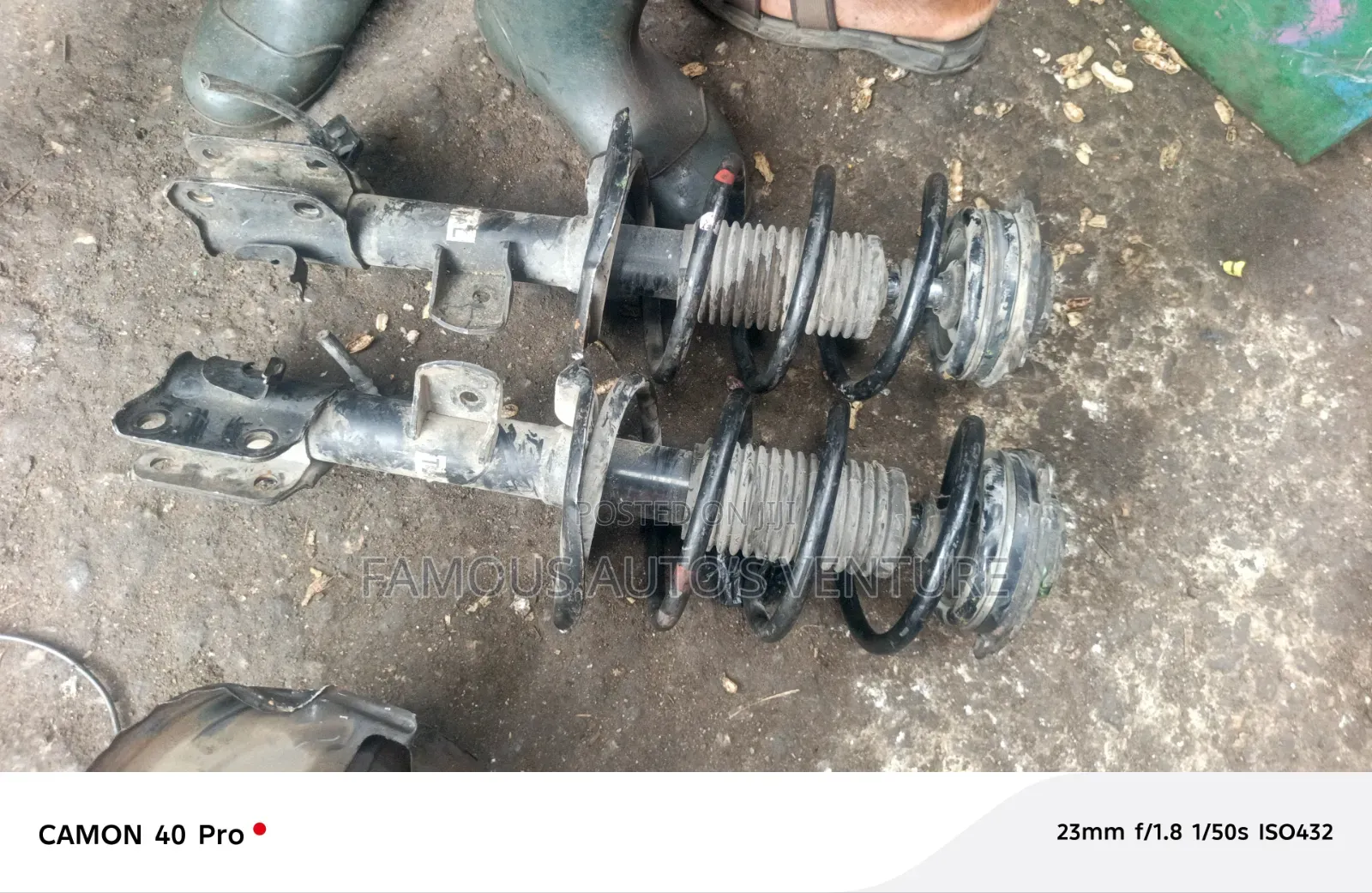Shock Absorber Nissan Juke 2015