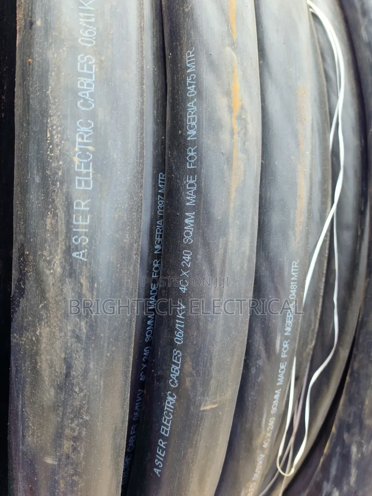 240mmx4core. Aluminium Cable.