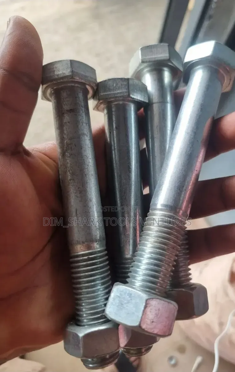 20mm X 150mm(6"L-8.8)Bolt Nut Galvanize
