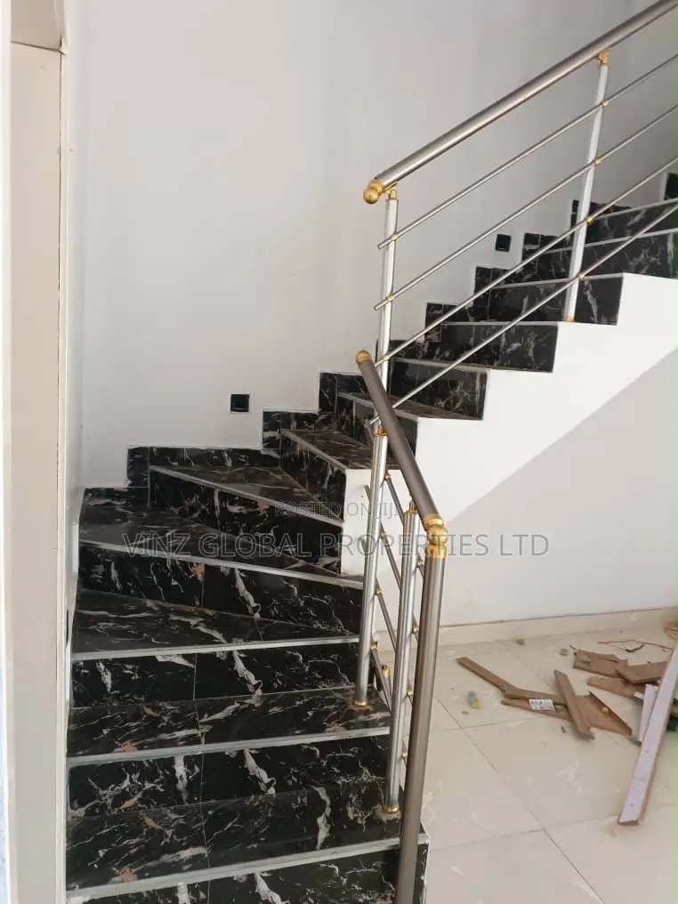 4bdrm Duplex in Lekki for rent
