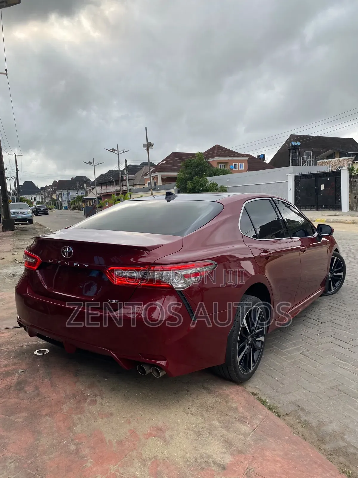 Toyota Camry XSE FWD (2.5L 4cyl 8AM) 2018 Red