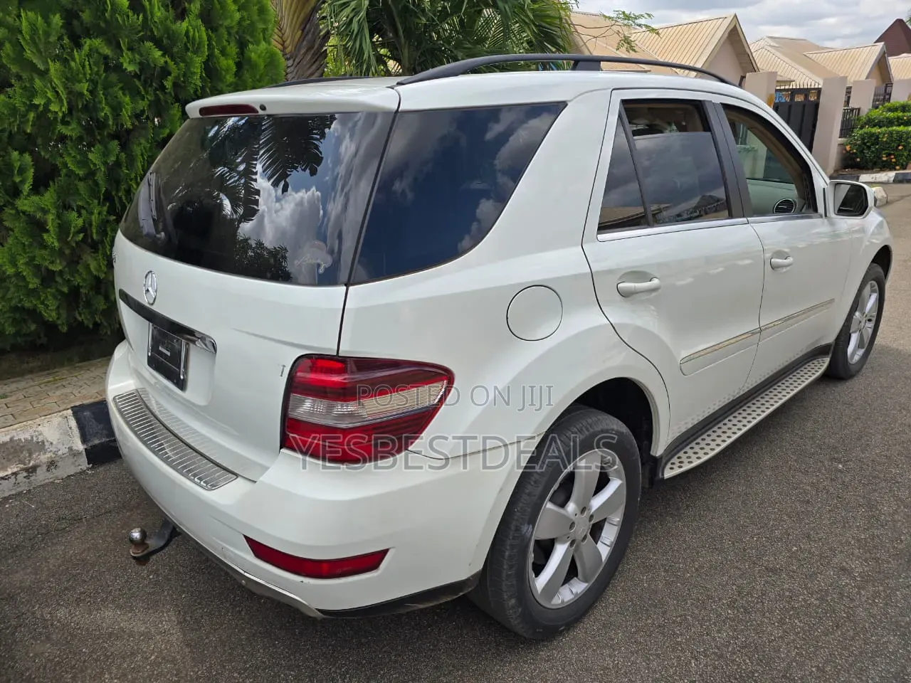 Mercedes-Benz M Class 2011 White