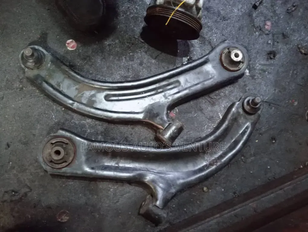 Low Arm Nissan Micra 2005