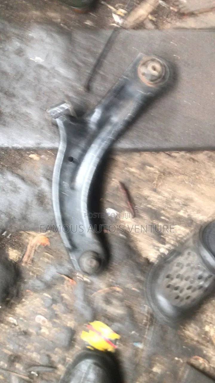 Low Arm Nissan Micra 2005