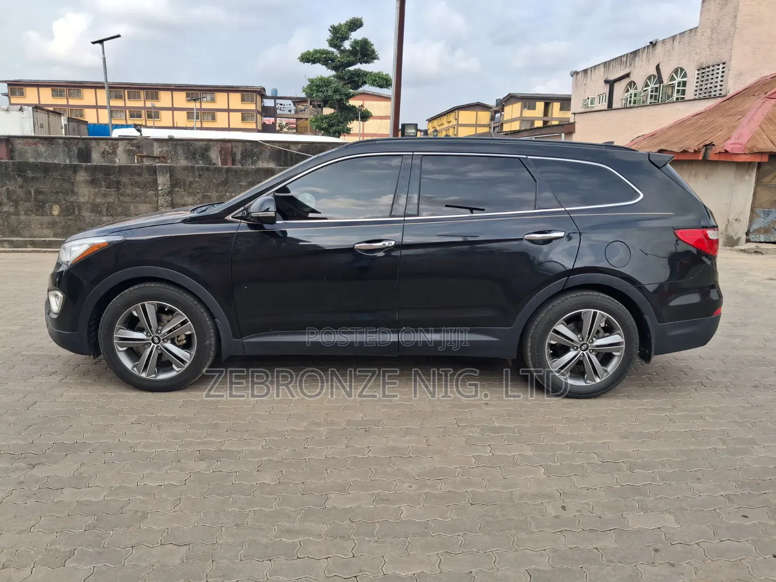 Hyundai Santa Fe 2016 Black