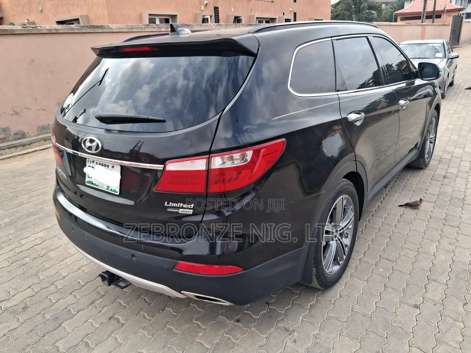 Hyundai Santa Fe 2016 Black