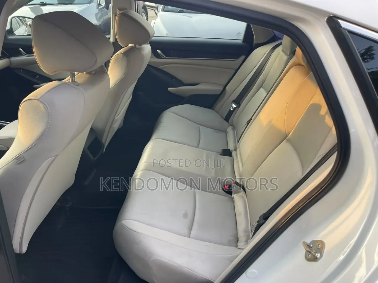Honda Accord 2018 White
