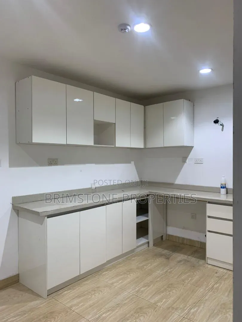 Furnished 3bdrm Apartment in Parkview Estate for rent