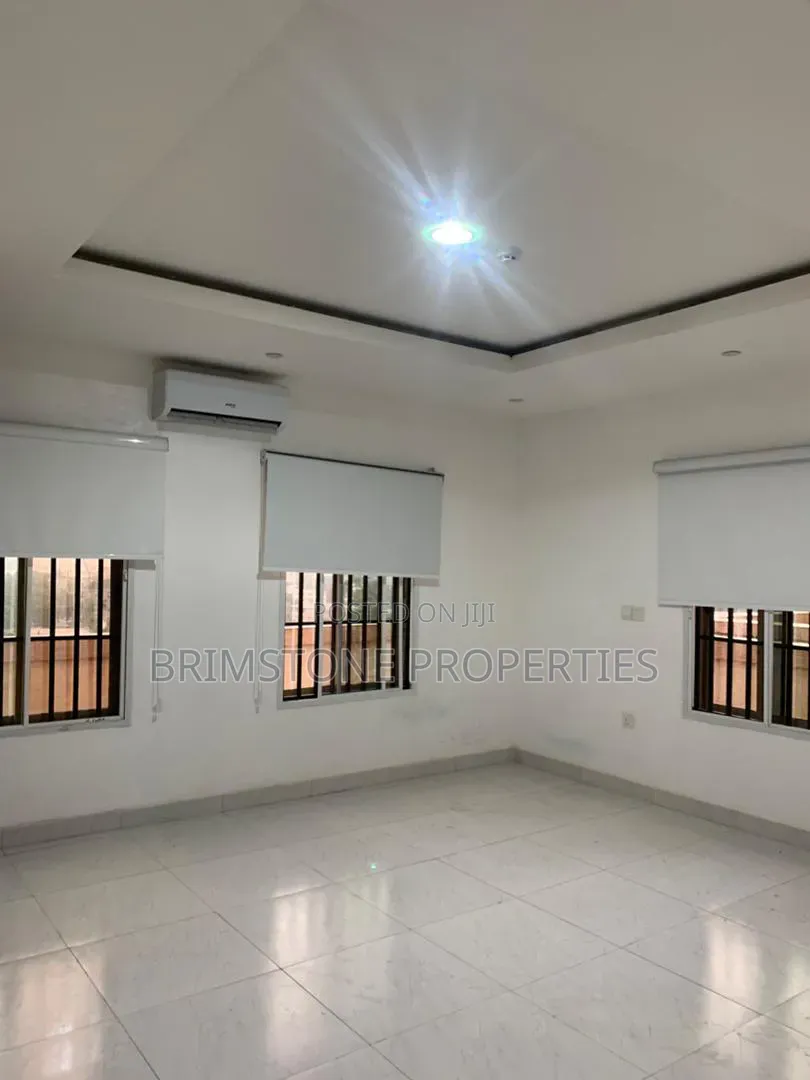 Furnished 3bdrm Apartment in Parkview Estate for rent