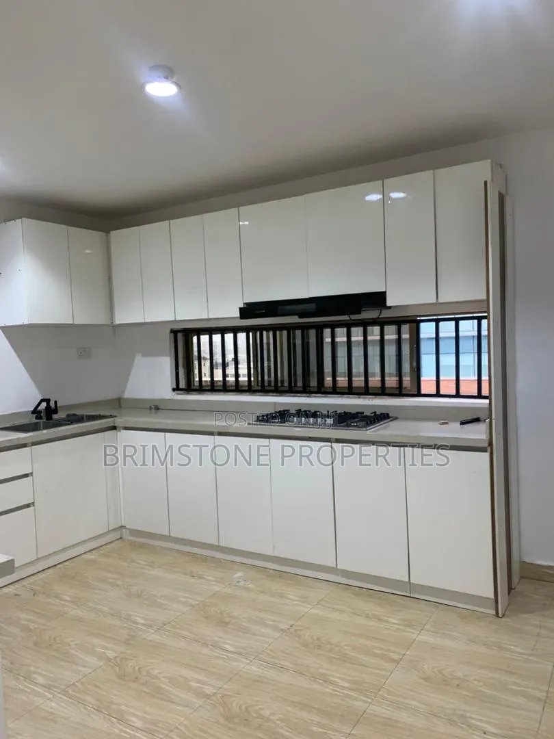 Furnished 3bdrm Apartment in Parkview Estate for rent
