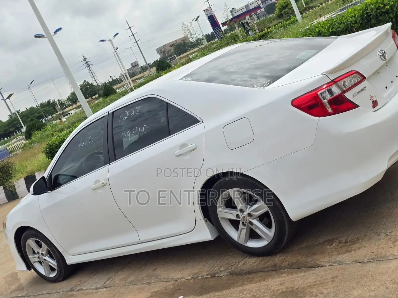 Toyota Camry 2013 White