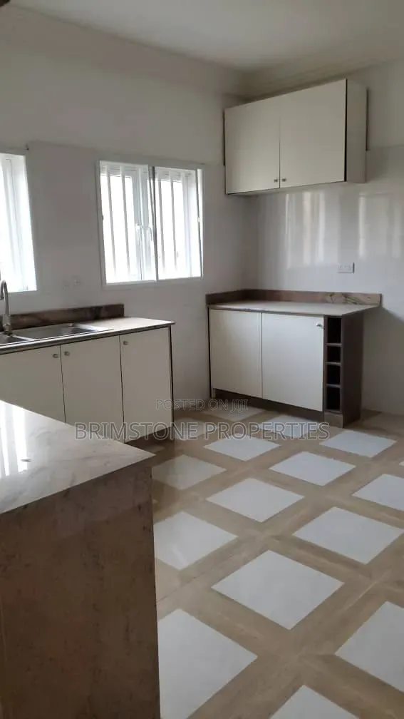 Furnished 3bdrm Duplex in Chevron for rent