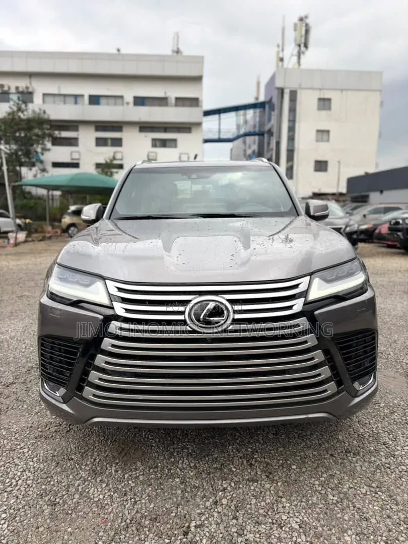 Lexus LX 600 2023 Gray