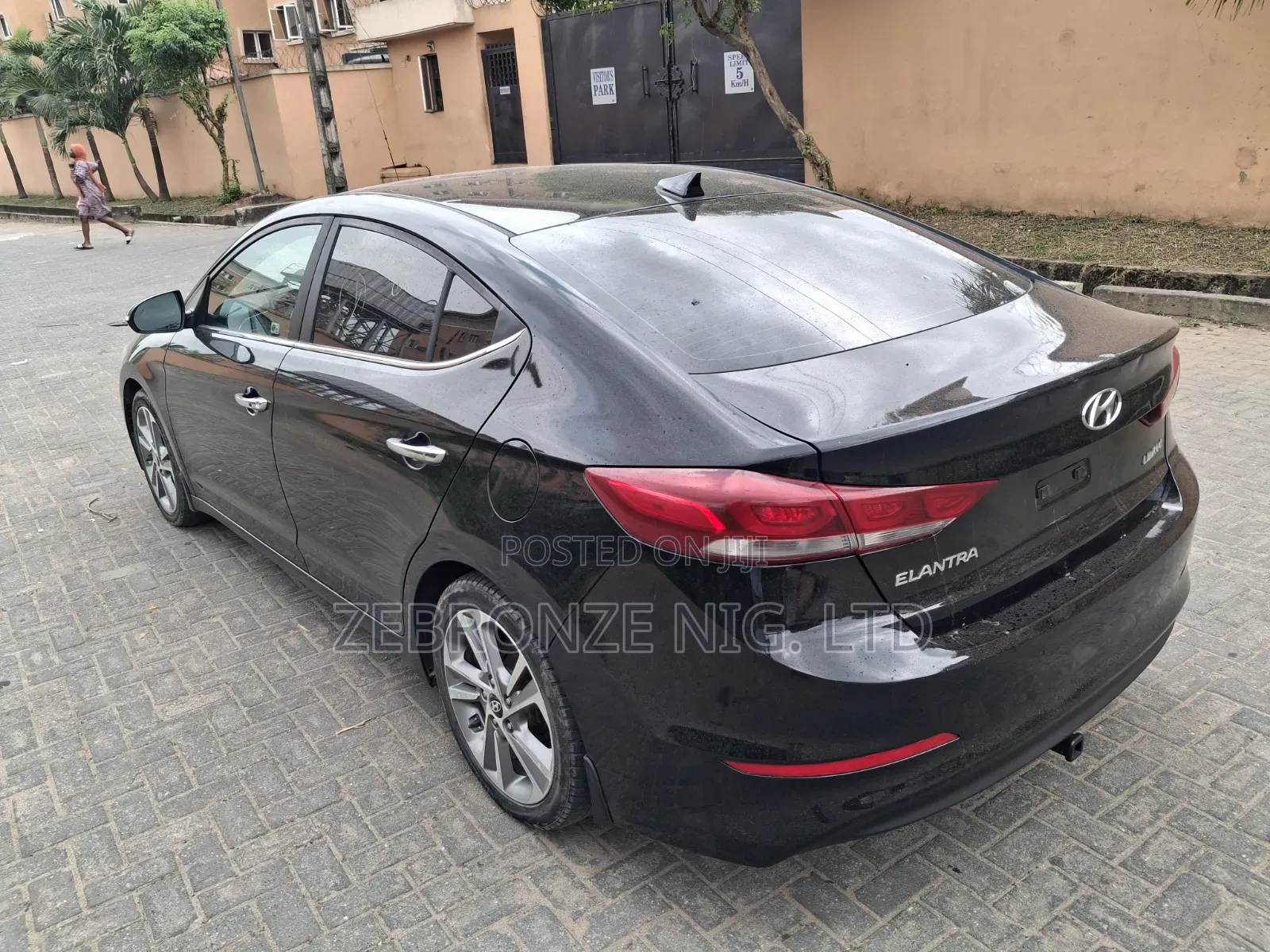 Hyundai Elantra 2018 Black
