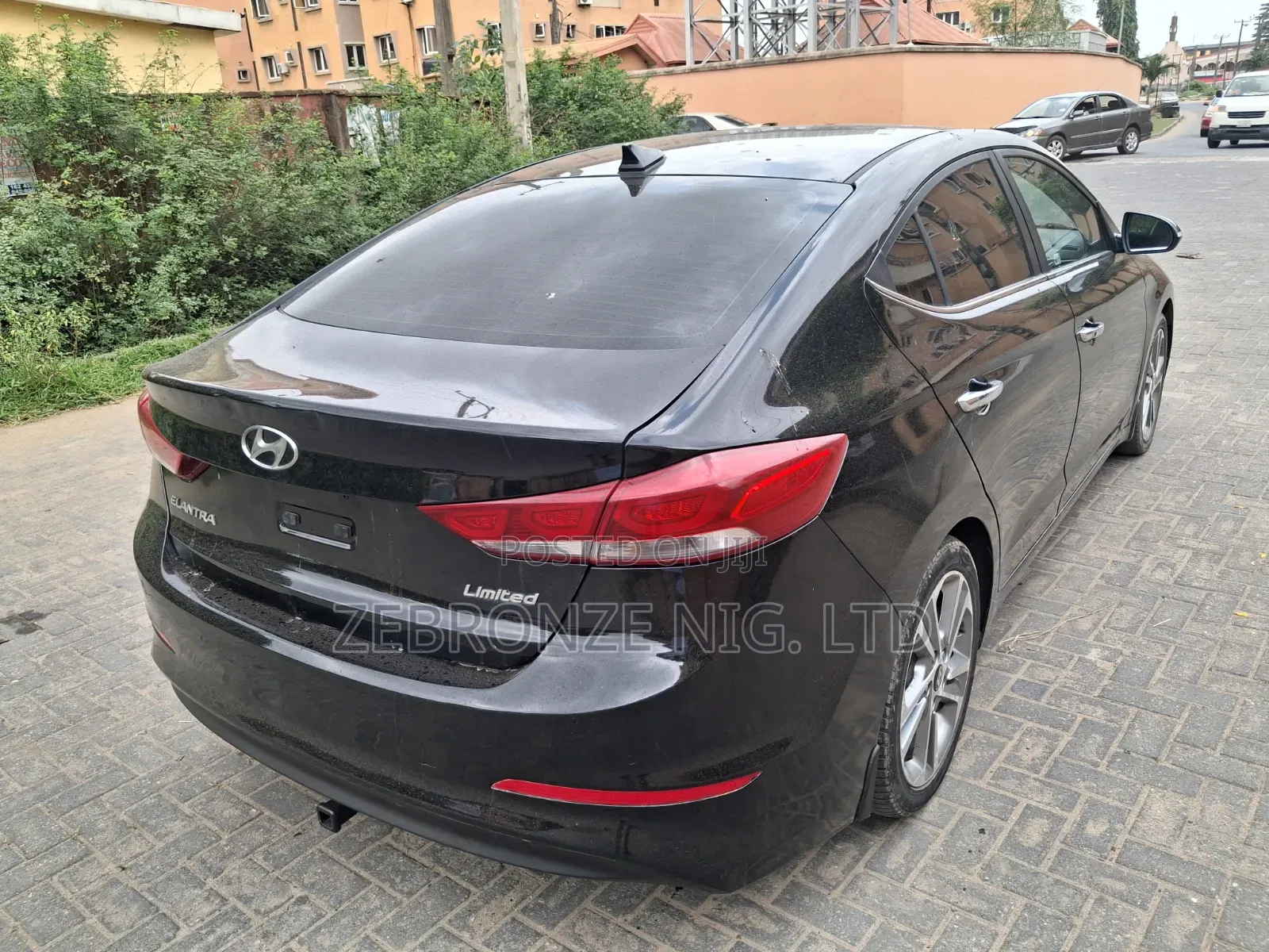 Hyundai Elantra 2018 Black
