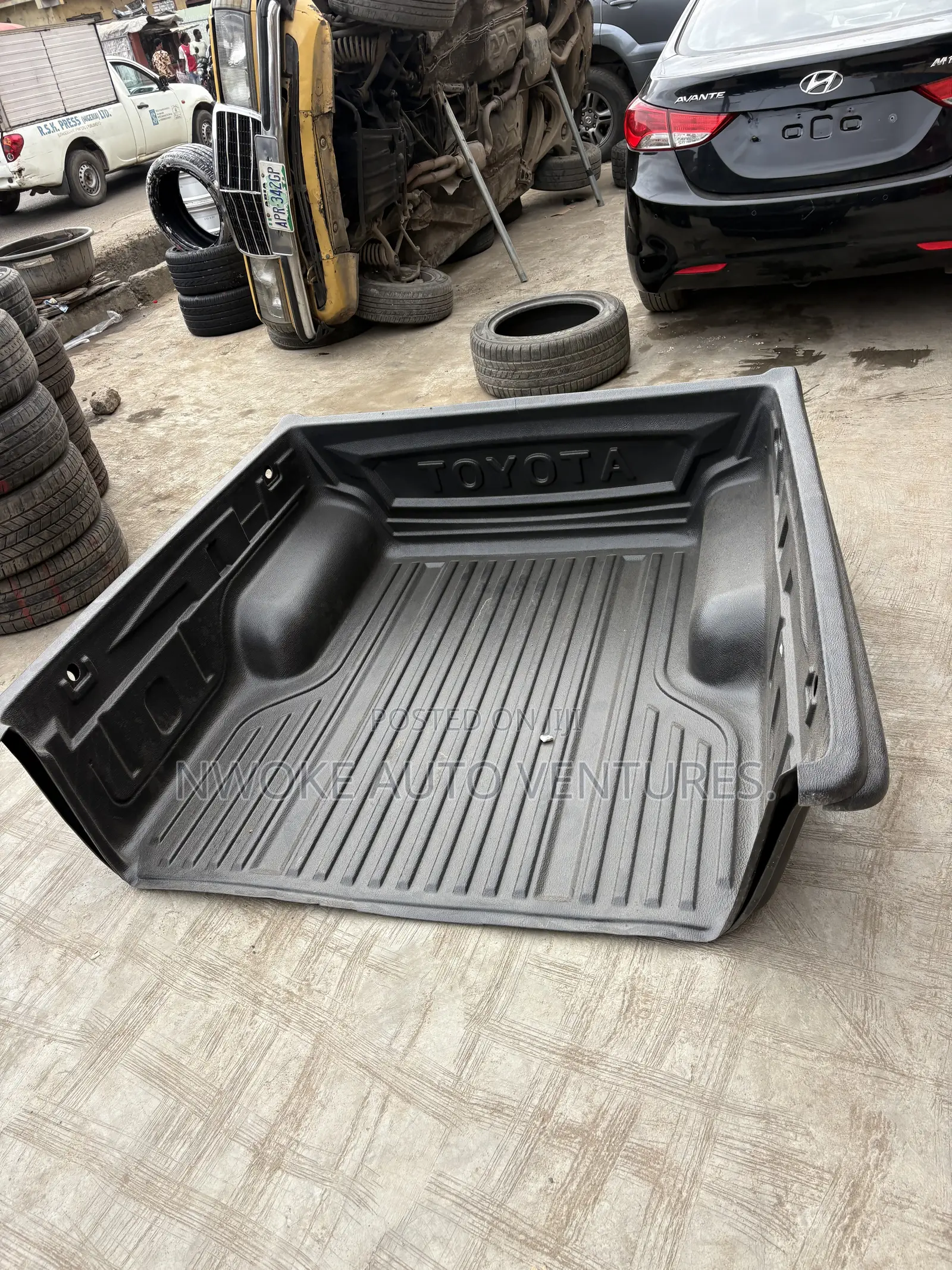 Bucket Boots for Toyota Hilxu 2025 Model