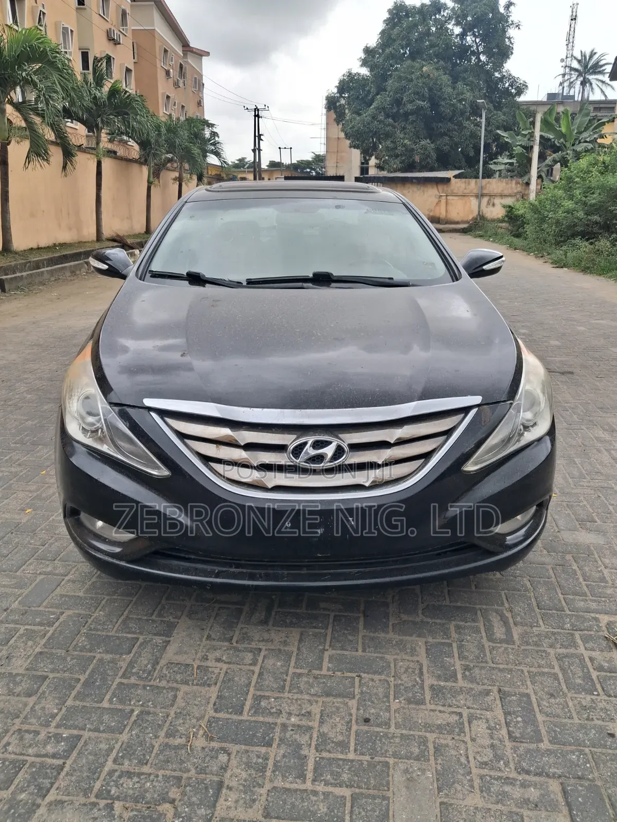Hyundai Sonata 2011 Black