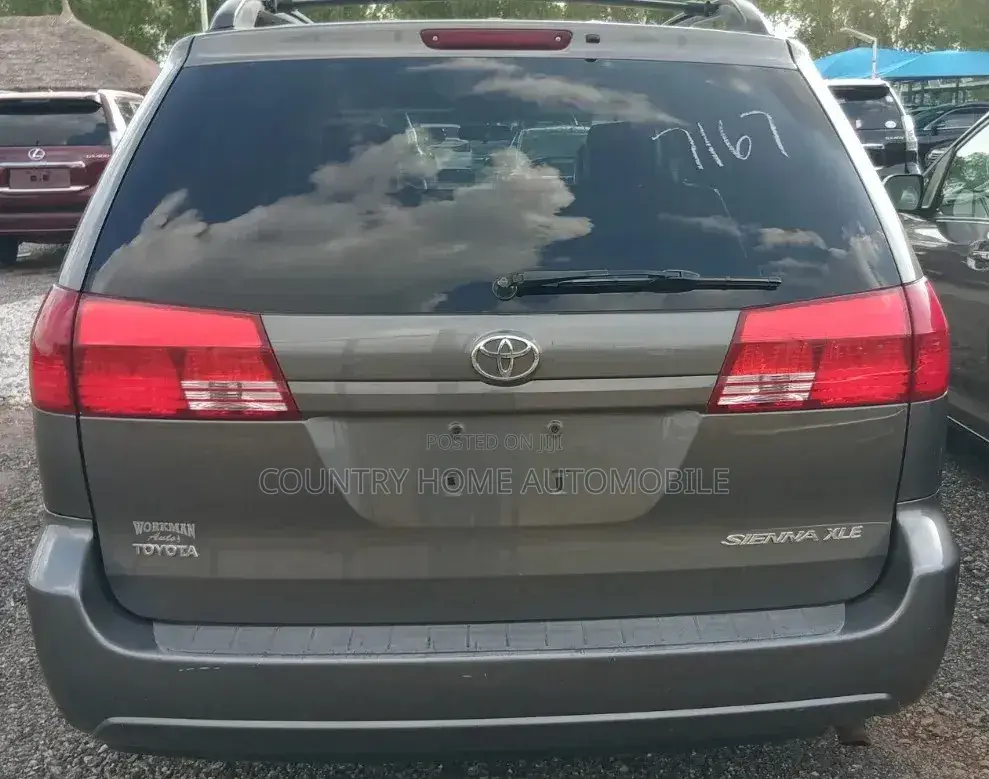 Toyota Sienna XLE FWD 2006 Gray