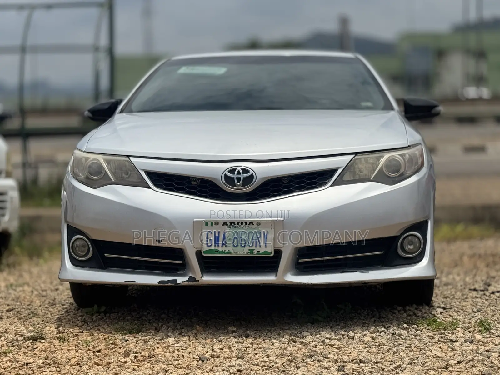 Toyota Camry SE 4dr Sedan (2.5L 4cyl 6A) 2013 Silver