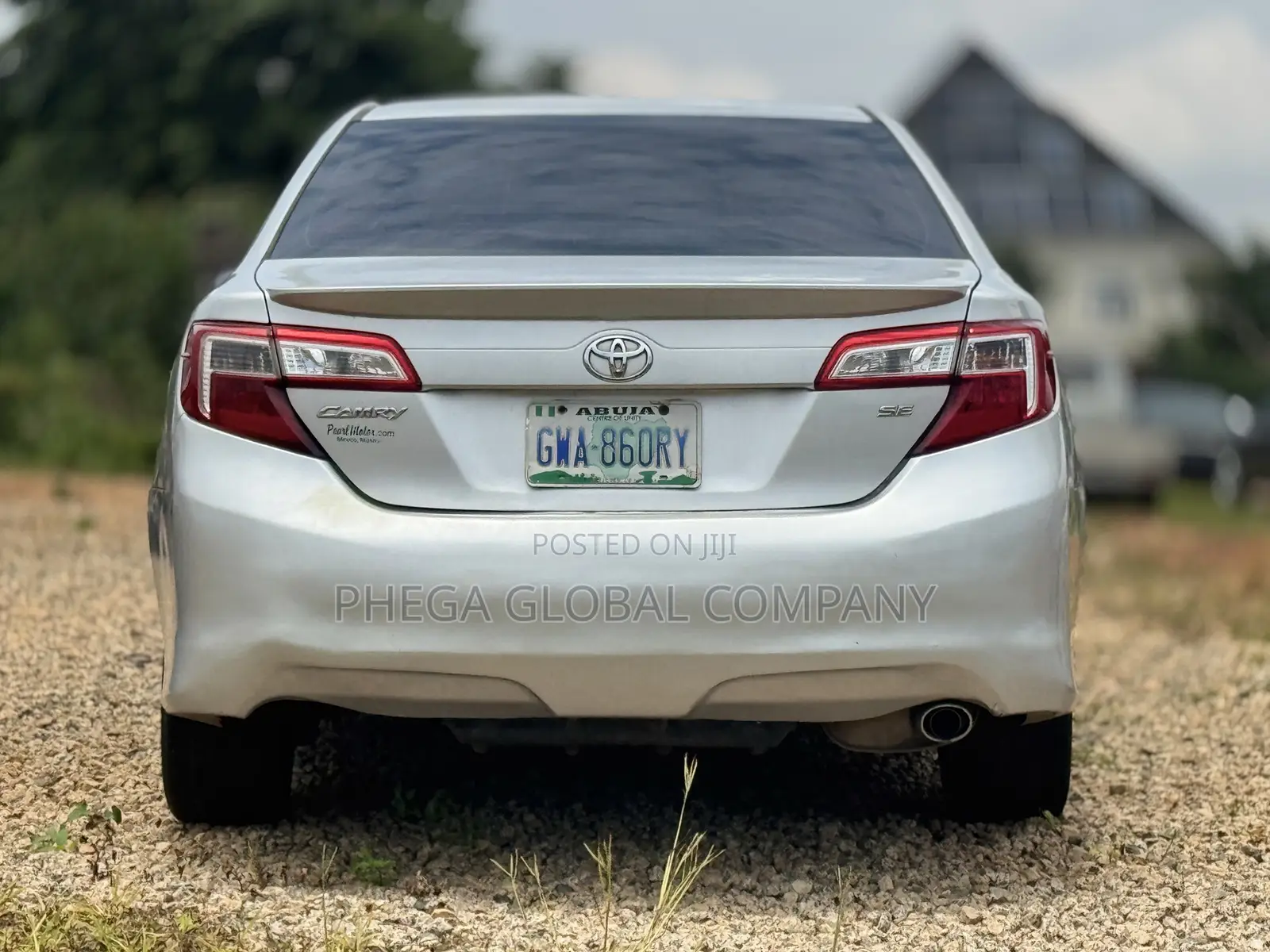 Toyota Camry SE 4dr Sedan (2.5L 4cyl 6A) 2013 Silver