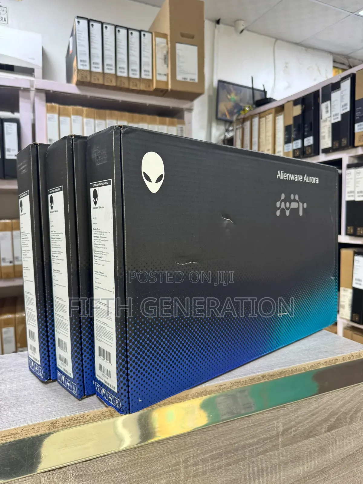 New Laptop Alienware 16 Aurora 16GB Intel Core 7 SSD 1T