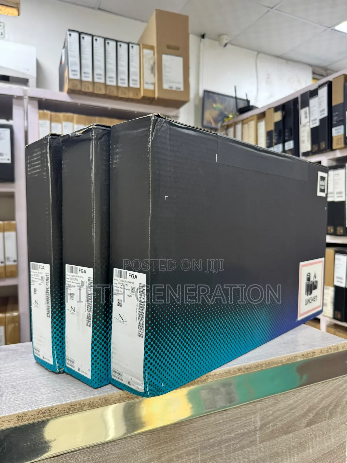 New Laptop Alienware 16 Aurora 16GB Intel Core 7 SSD 1T
