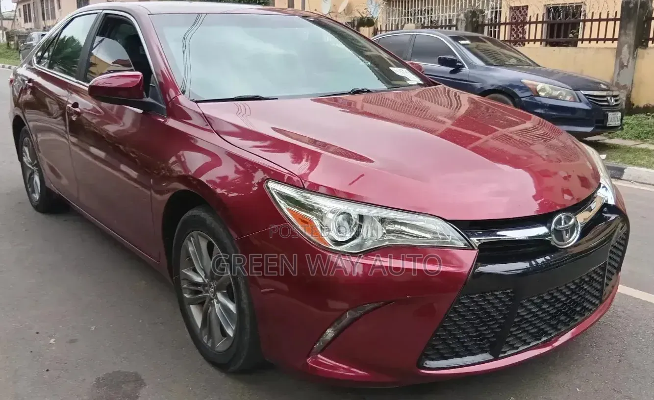 Toyota Camry SE 4dr Sedan (2.5L 4cyl 6A) 2015 Red