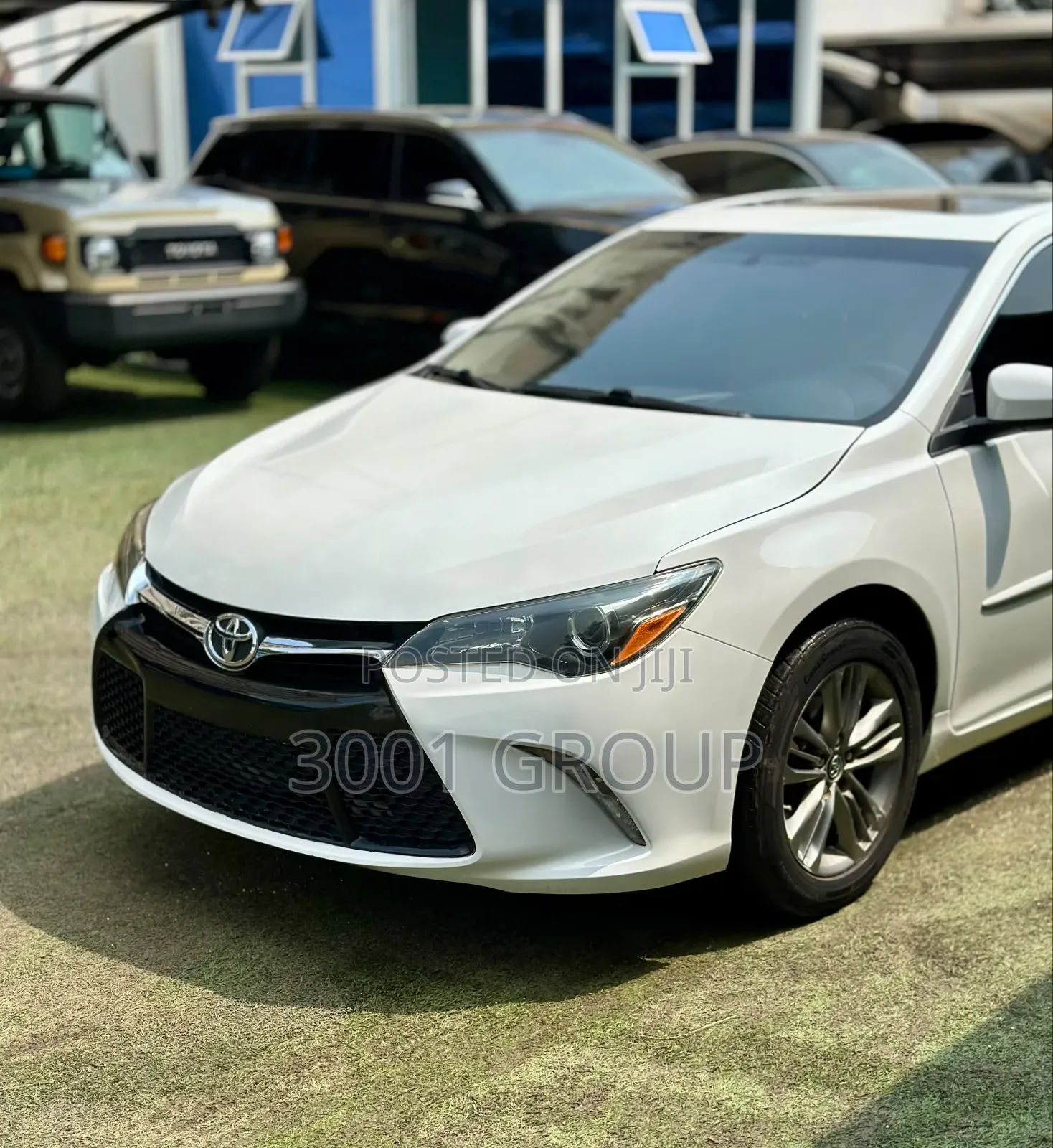 Toyota Camry 2017 White