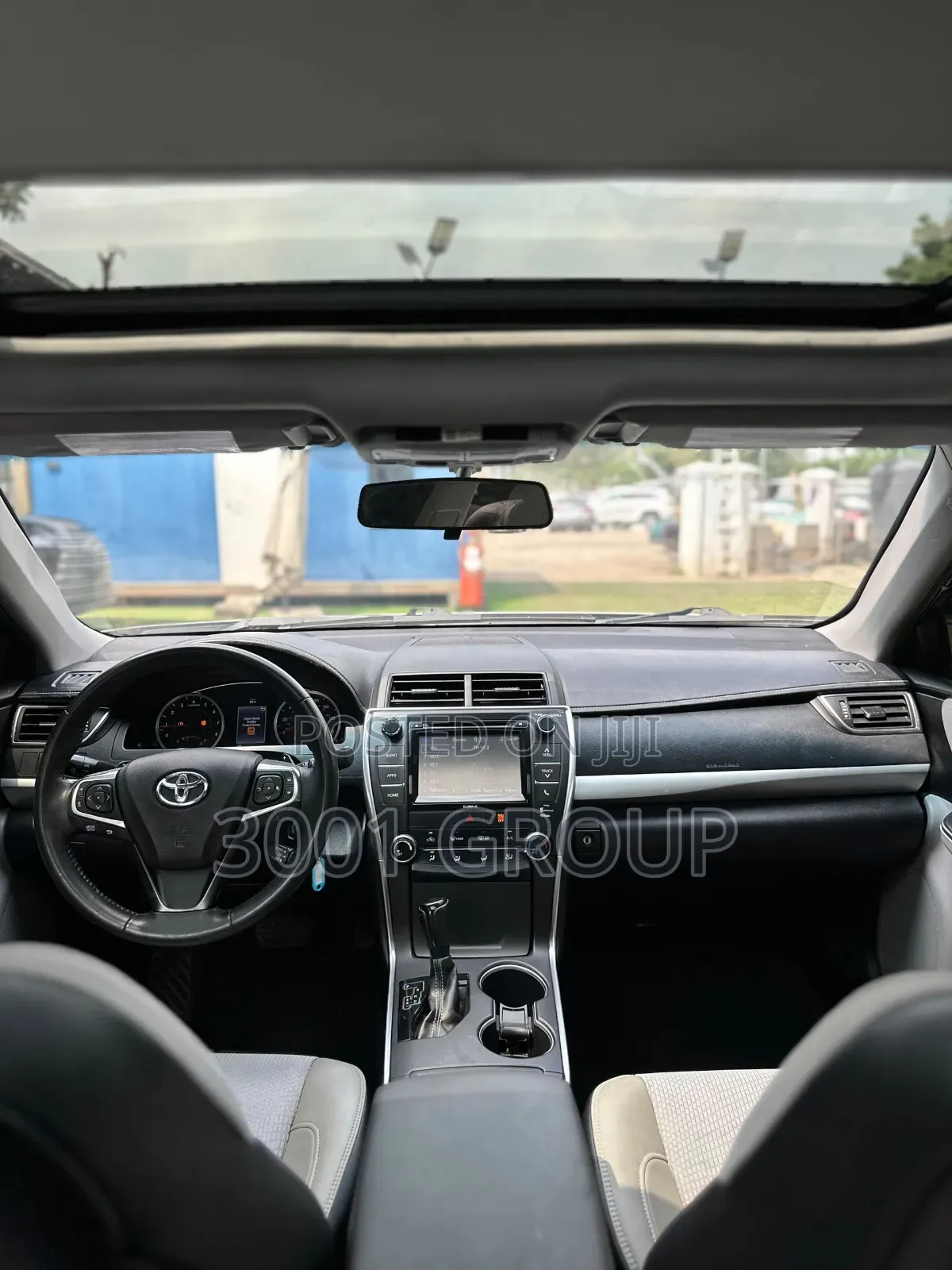 Toyota Camry 2017 White