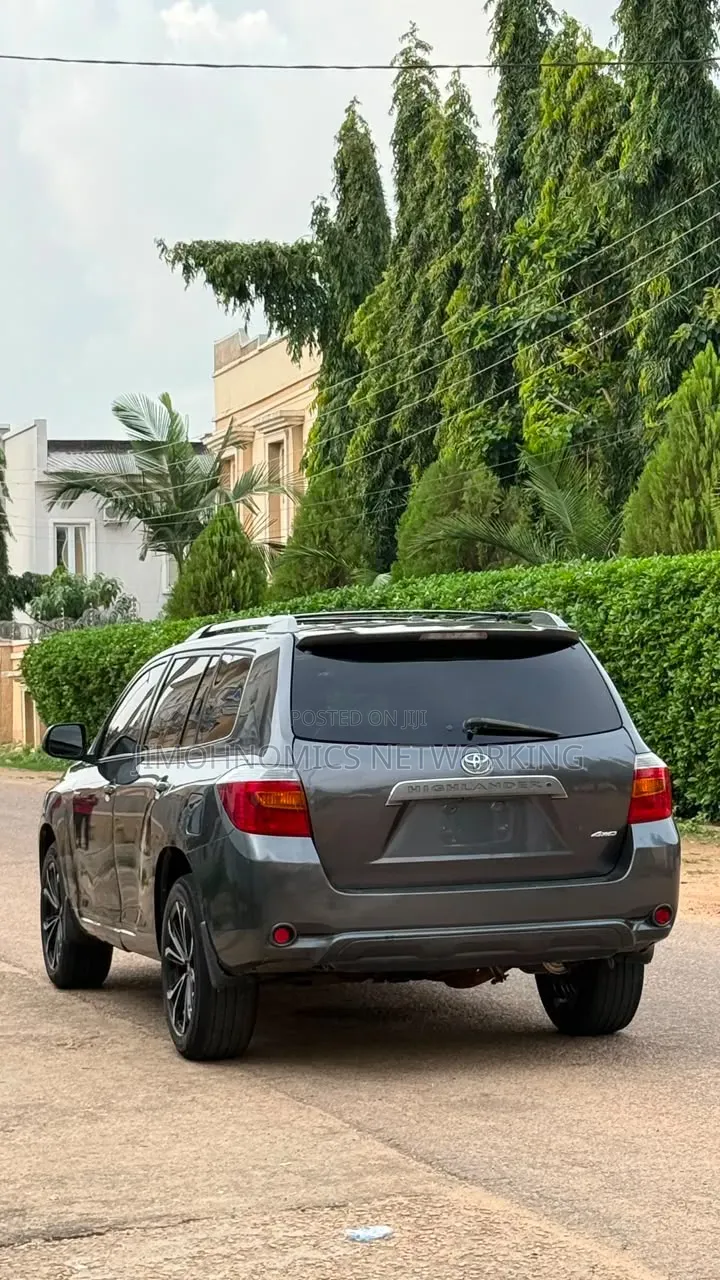 Toyota Highlander 2013 Gray
