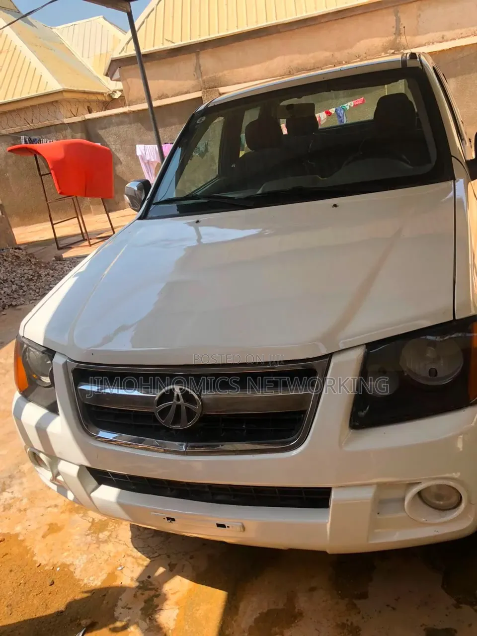 Car 1996 White