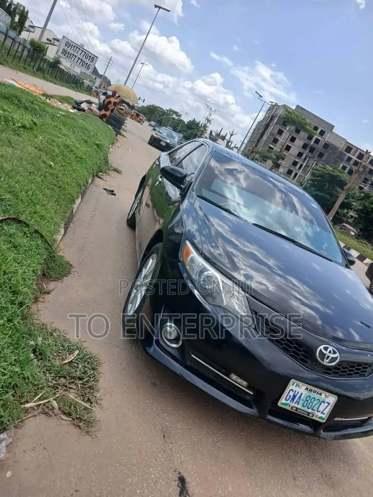Toyota Camry 2013 Black