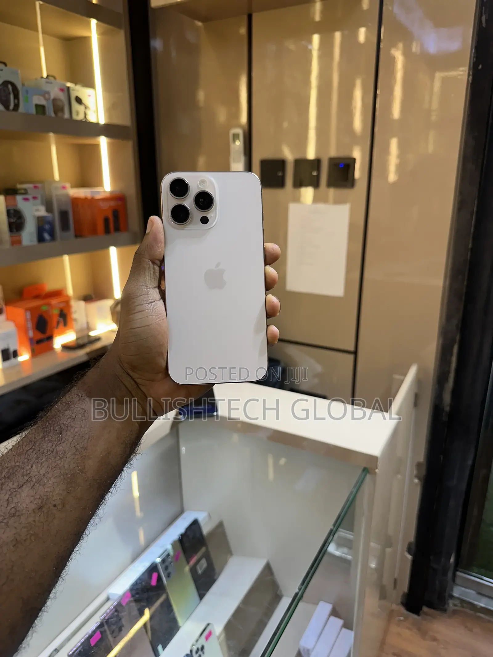 Apple iPhone 16 Pro Max 256 GB Gold